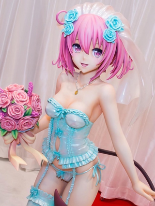 Illustration for article titled Wow, That's a Large Anime Figure
